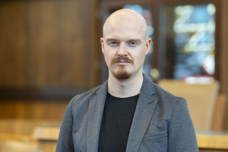 Was kosten Stiefmütterchen und Primeln? Große Anfrage zur Wechselbepflanzung im Bezirk